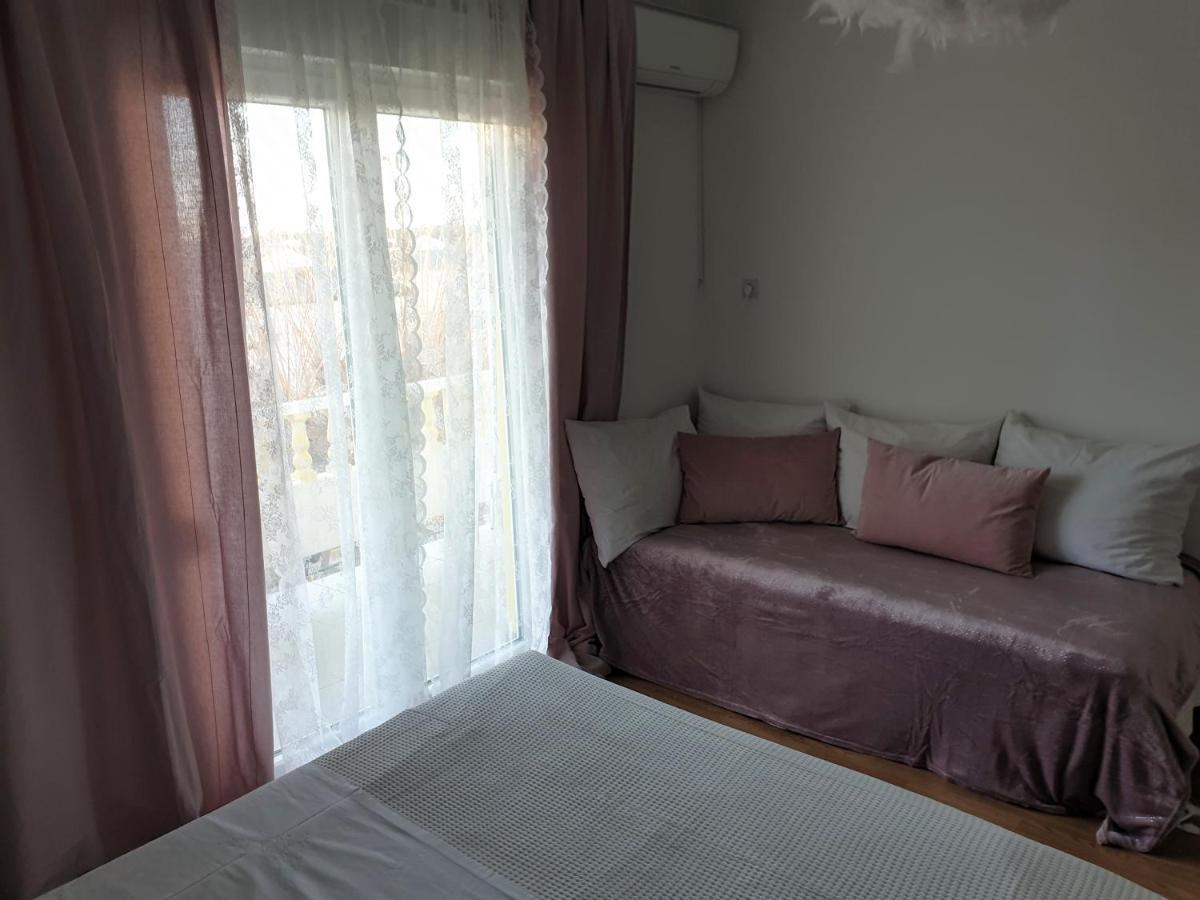 Apartments Mare Банёл Экстерьер фото