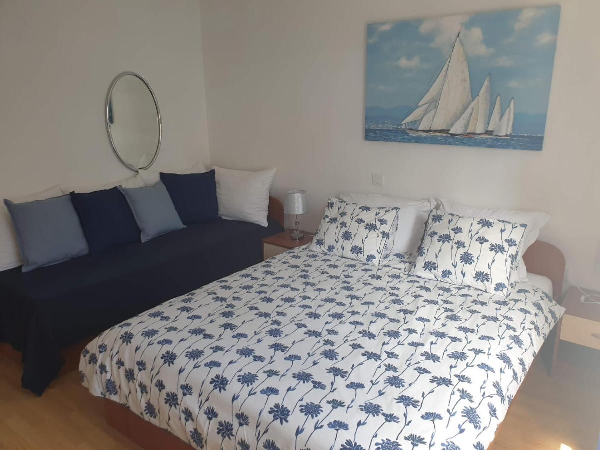 Apartments Mare Банёл Экстерьер фото