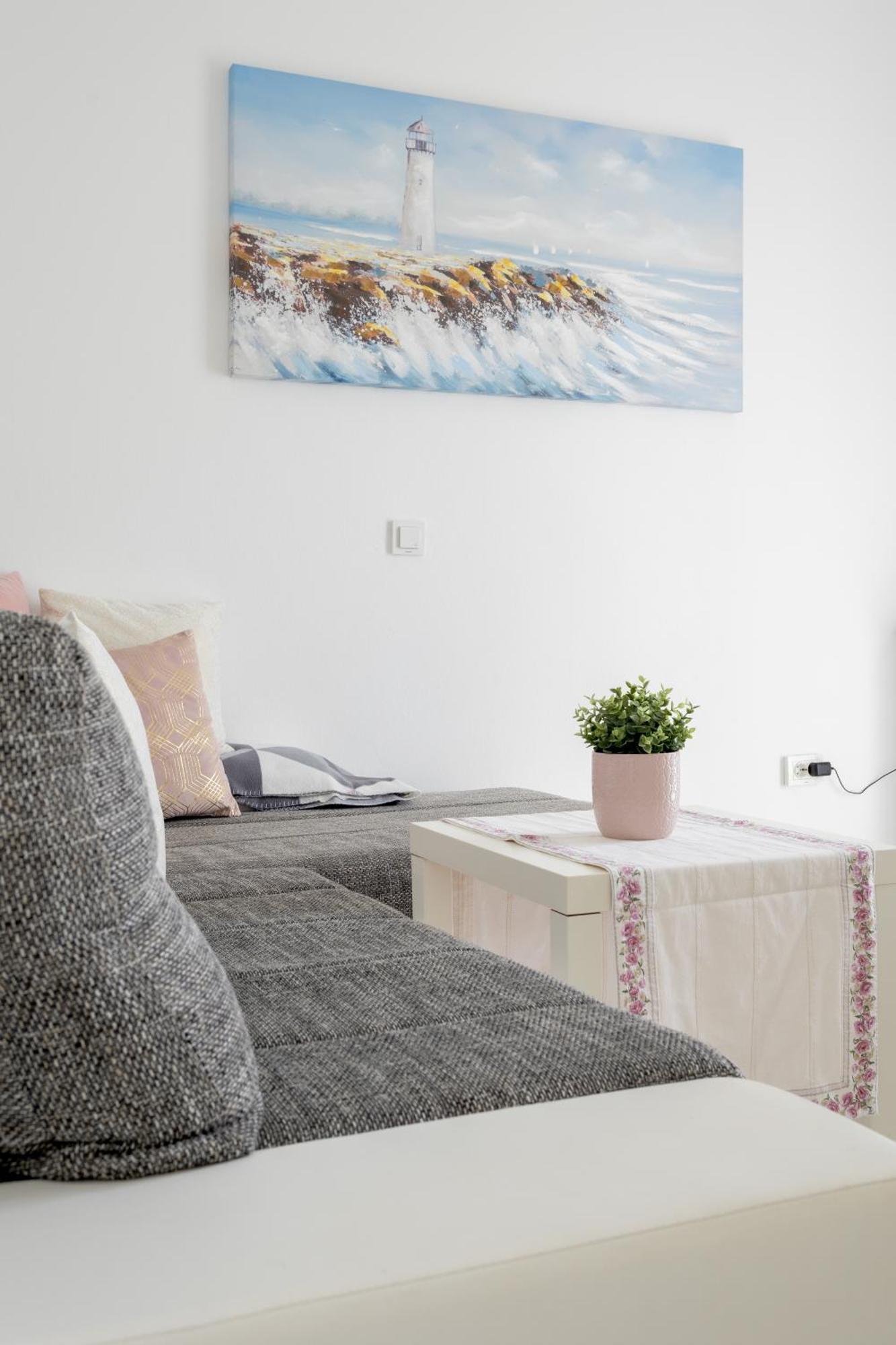 Apartments Mare Банёл Экстерьер фото